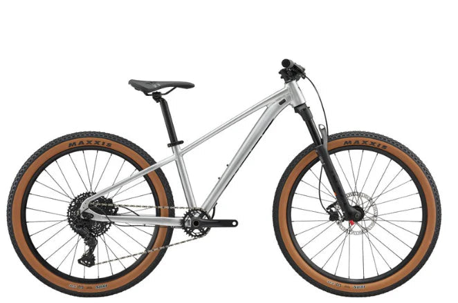 Bicicleta Niño Giant STP 26 My25 Quicksilver Gloss | Preventa - Entrega Junio 2026