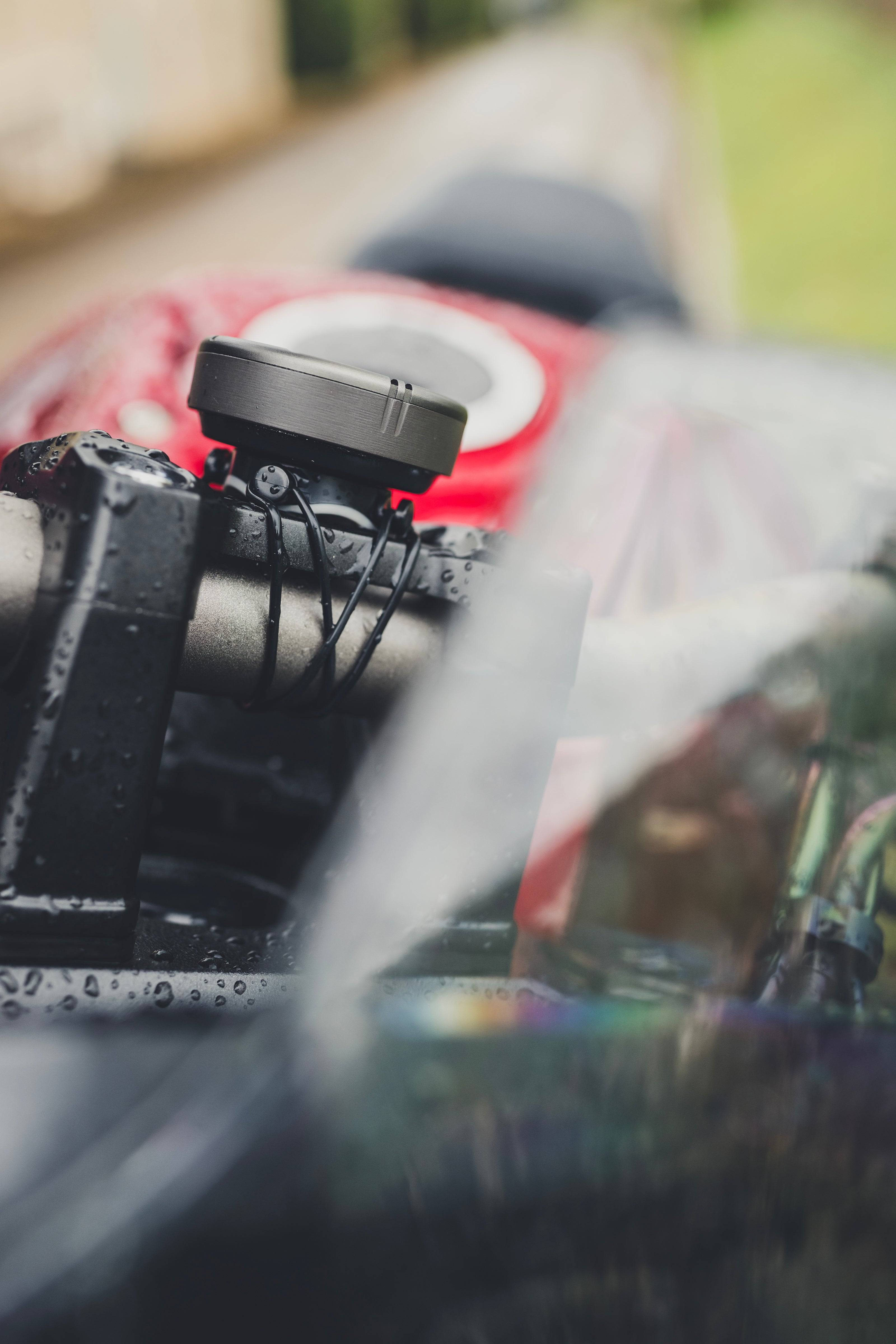 Moto II Universal Mount Beeline