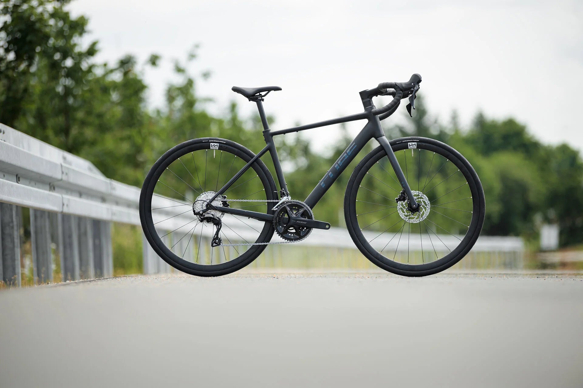 Bicicleta Ruta Cube Attain Race Night´n´Black