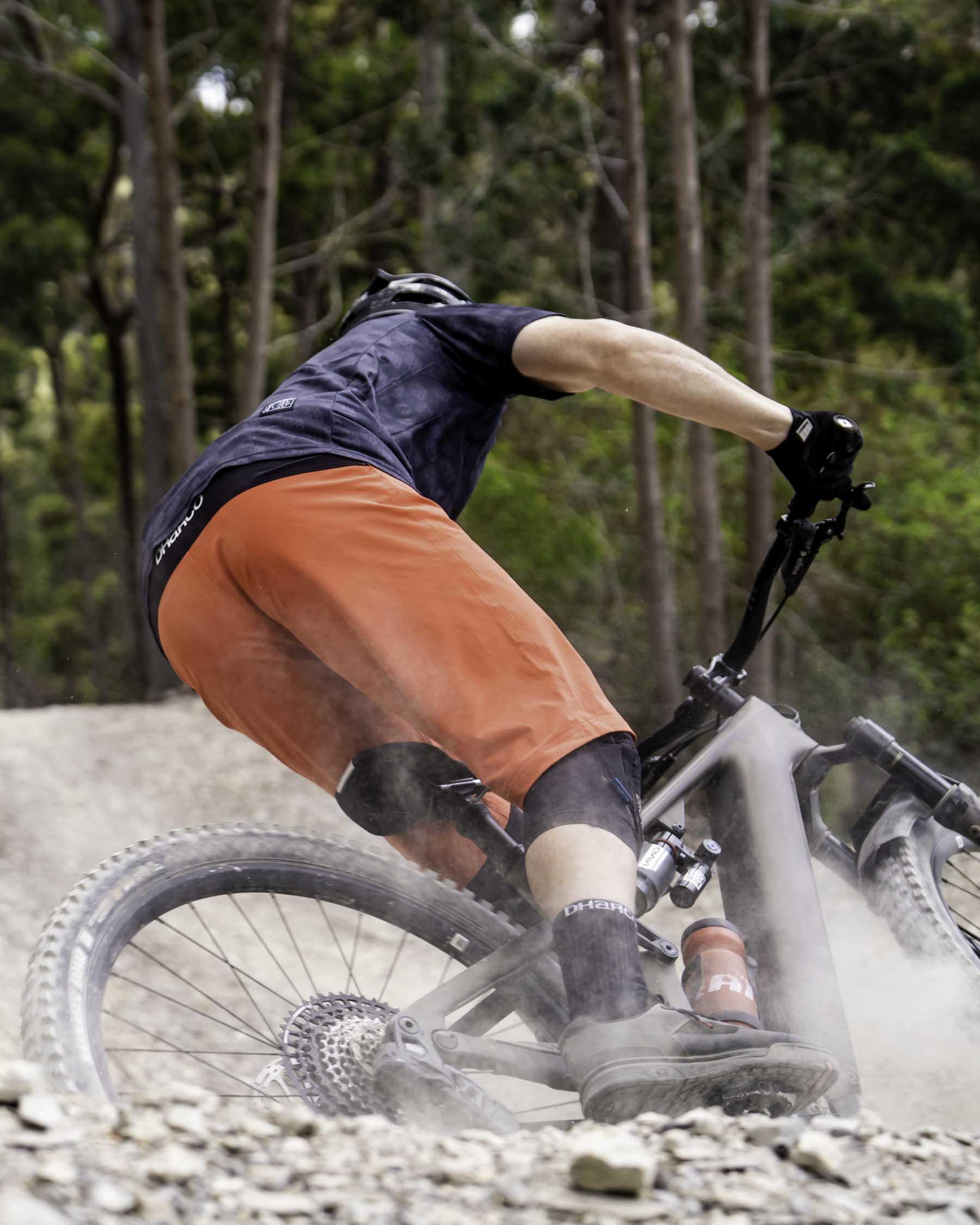Pantalones cortos Gravity para hombre | Acampanados