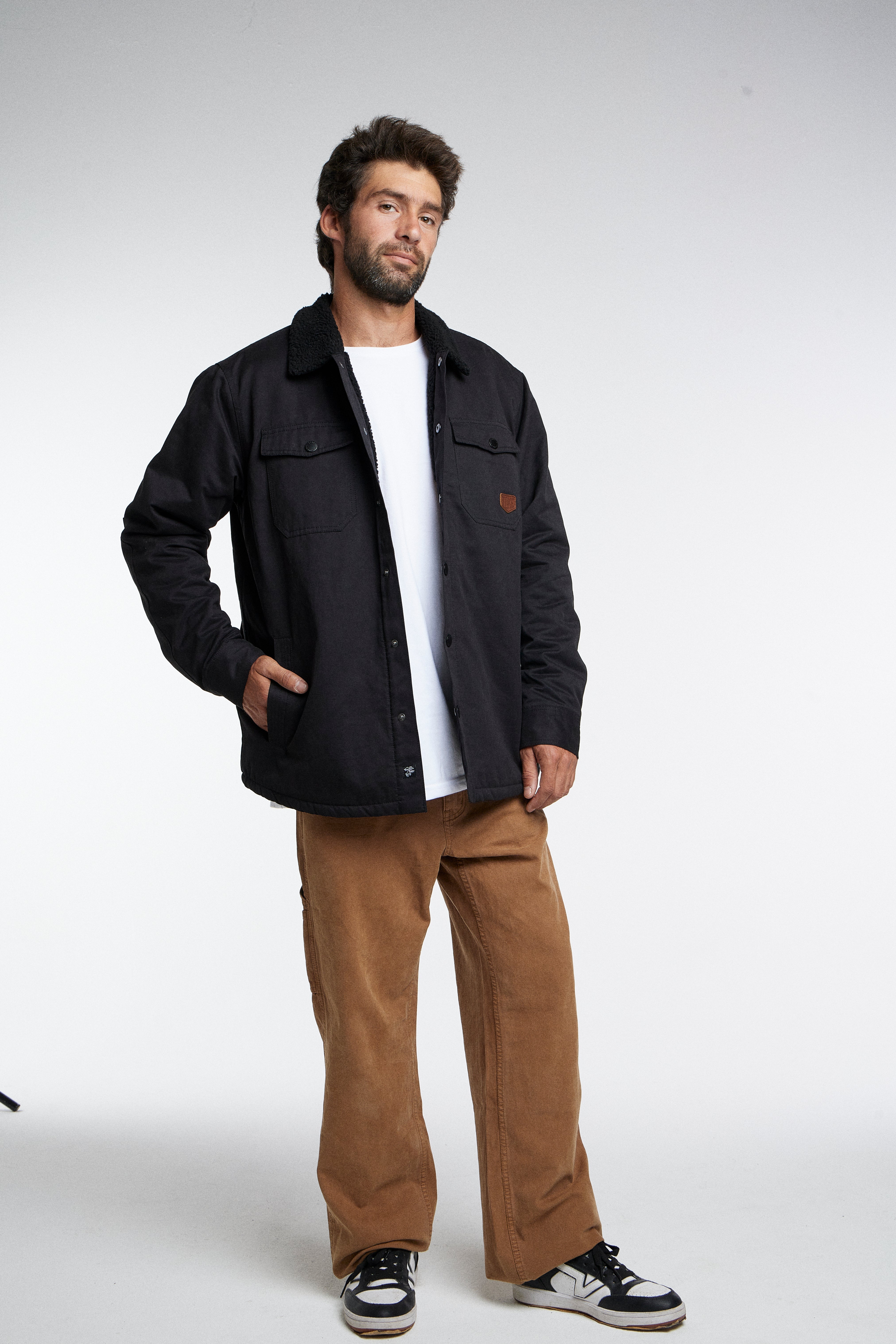 Chaqueta Negra Yellowstone Toke