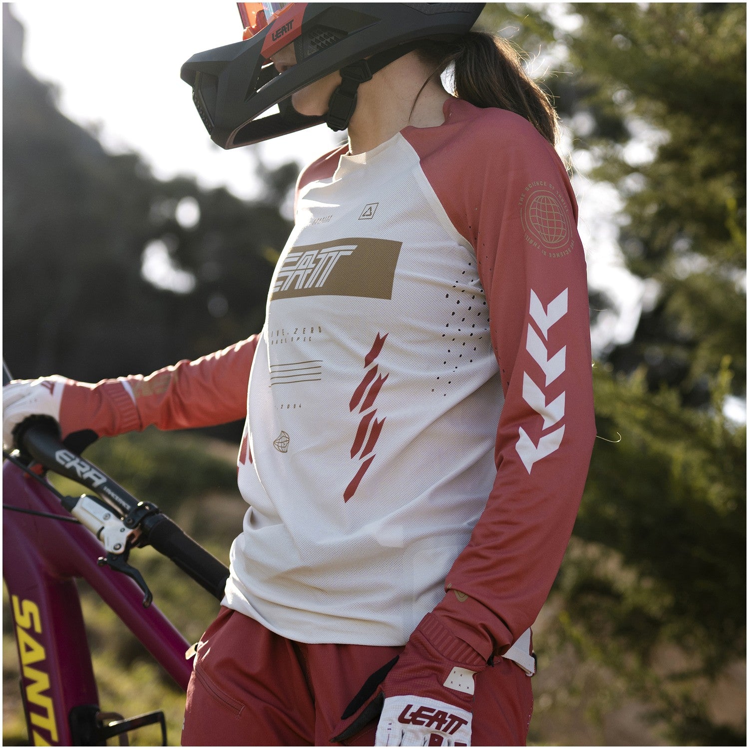 Jersey Leatt MTB Manga Larga Mujer Gravity 5.0 Rojo Racing