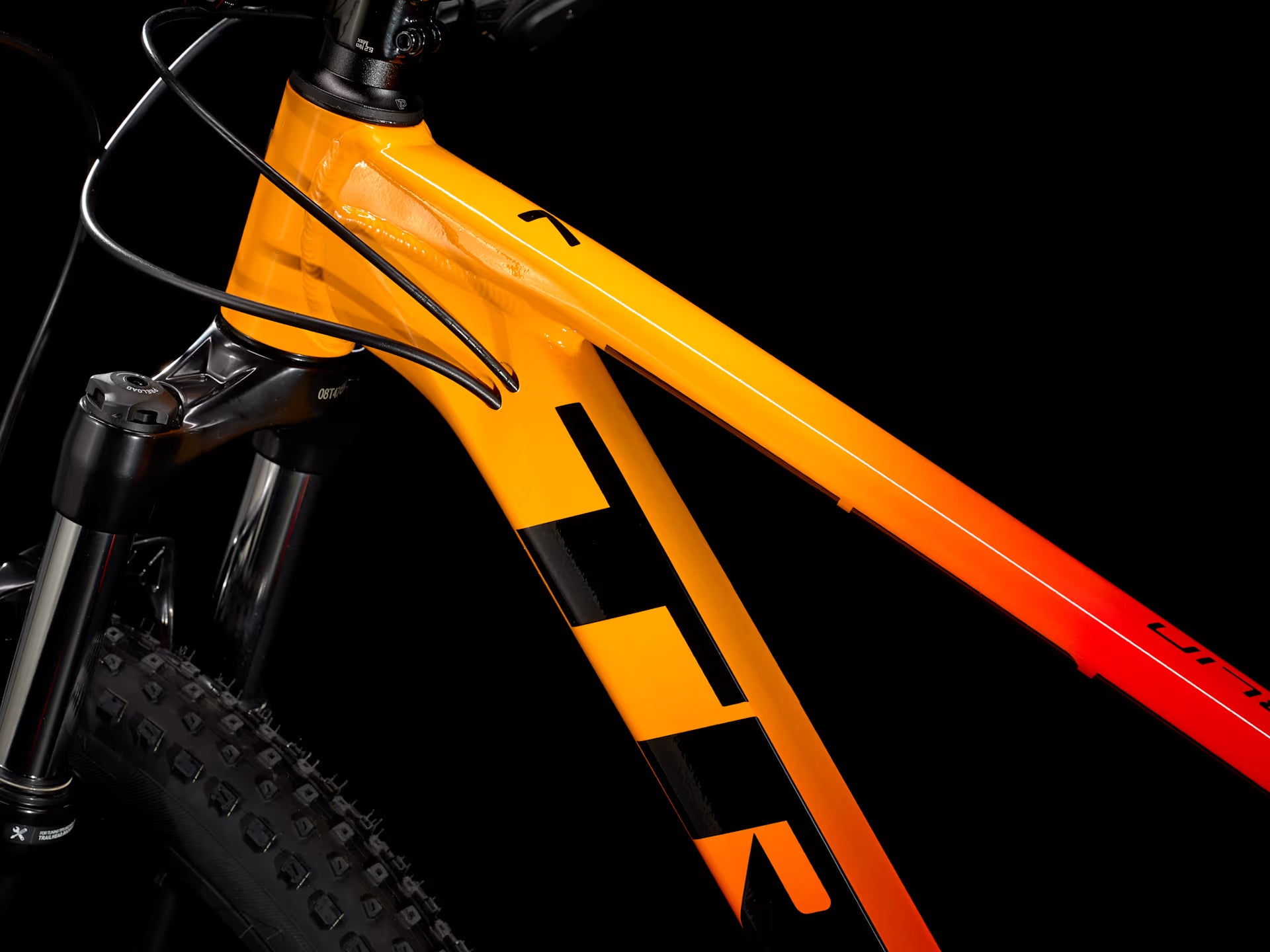 Bicicleta MTB Trek Marlin 7 Marigold Red Fade 2da Gen