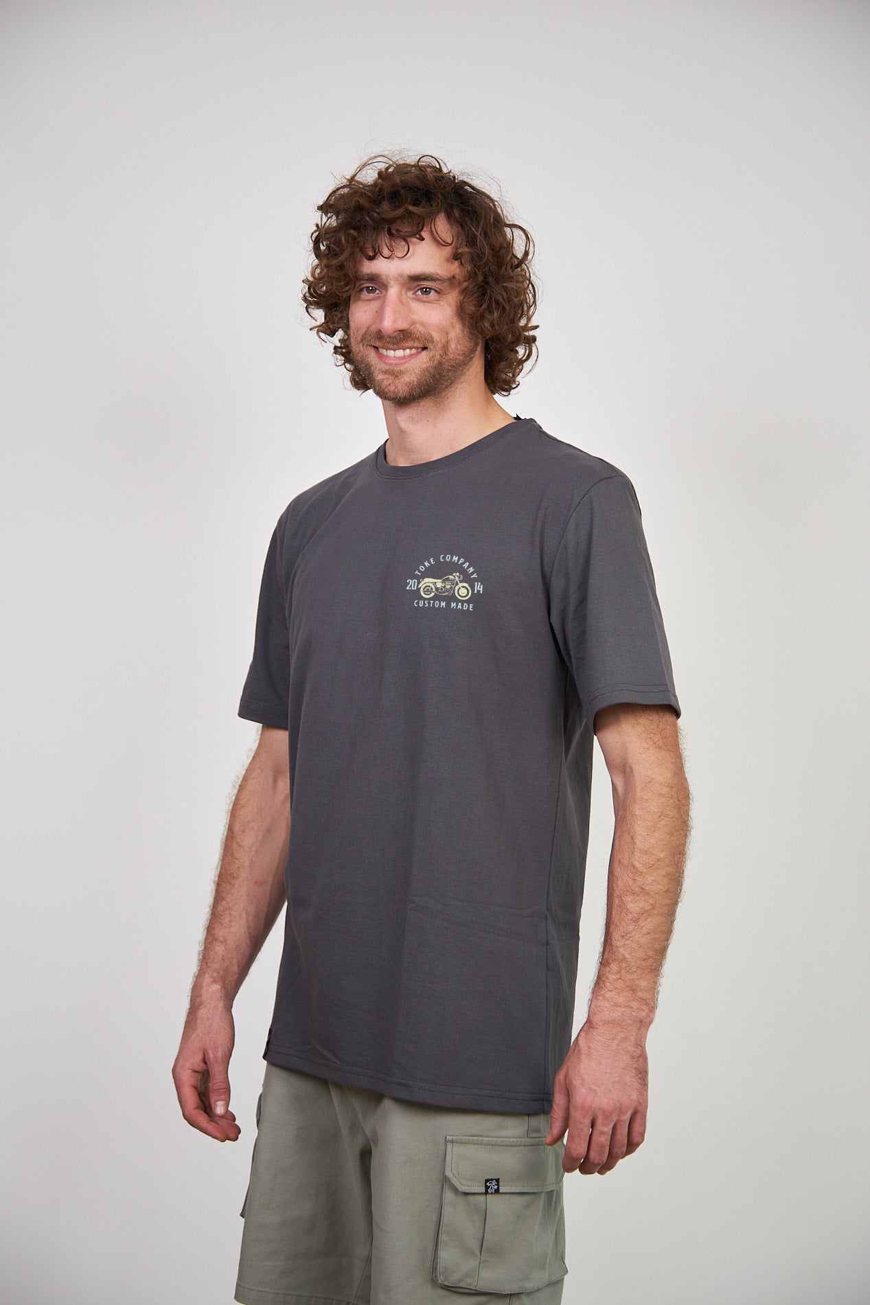 Polera Gris Oscuro Hombre Moto