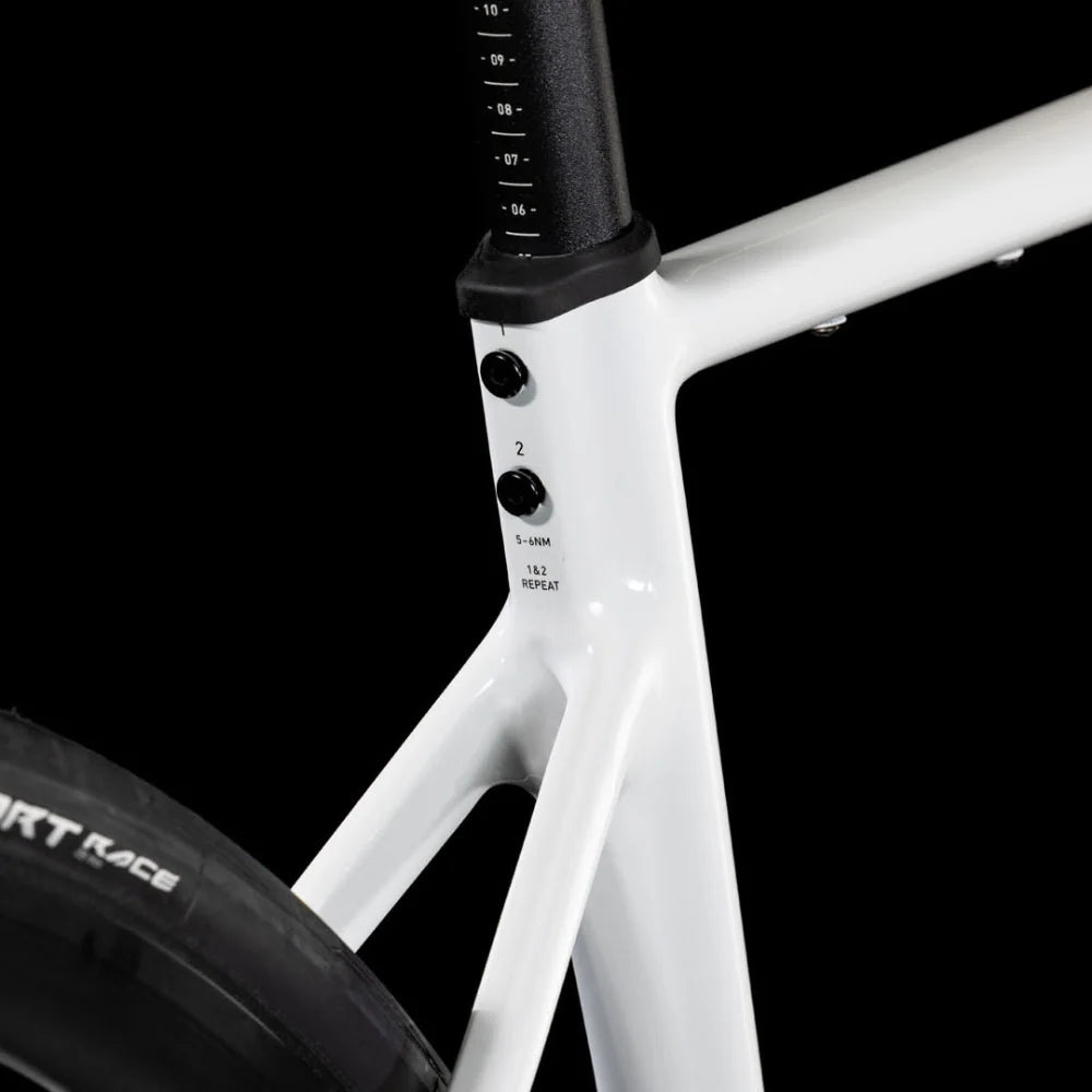 Bicicleta Ruta Cube Attain SLX Cotton´n´Grey
