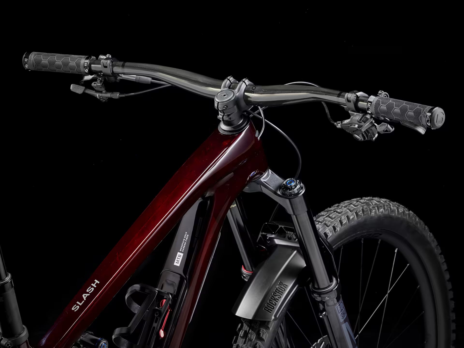 Bicicleta Enduro Trek Slash 9.8 XT Carbon Red Smoke 6ta Gen