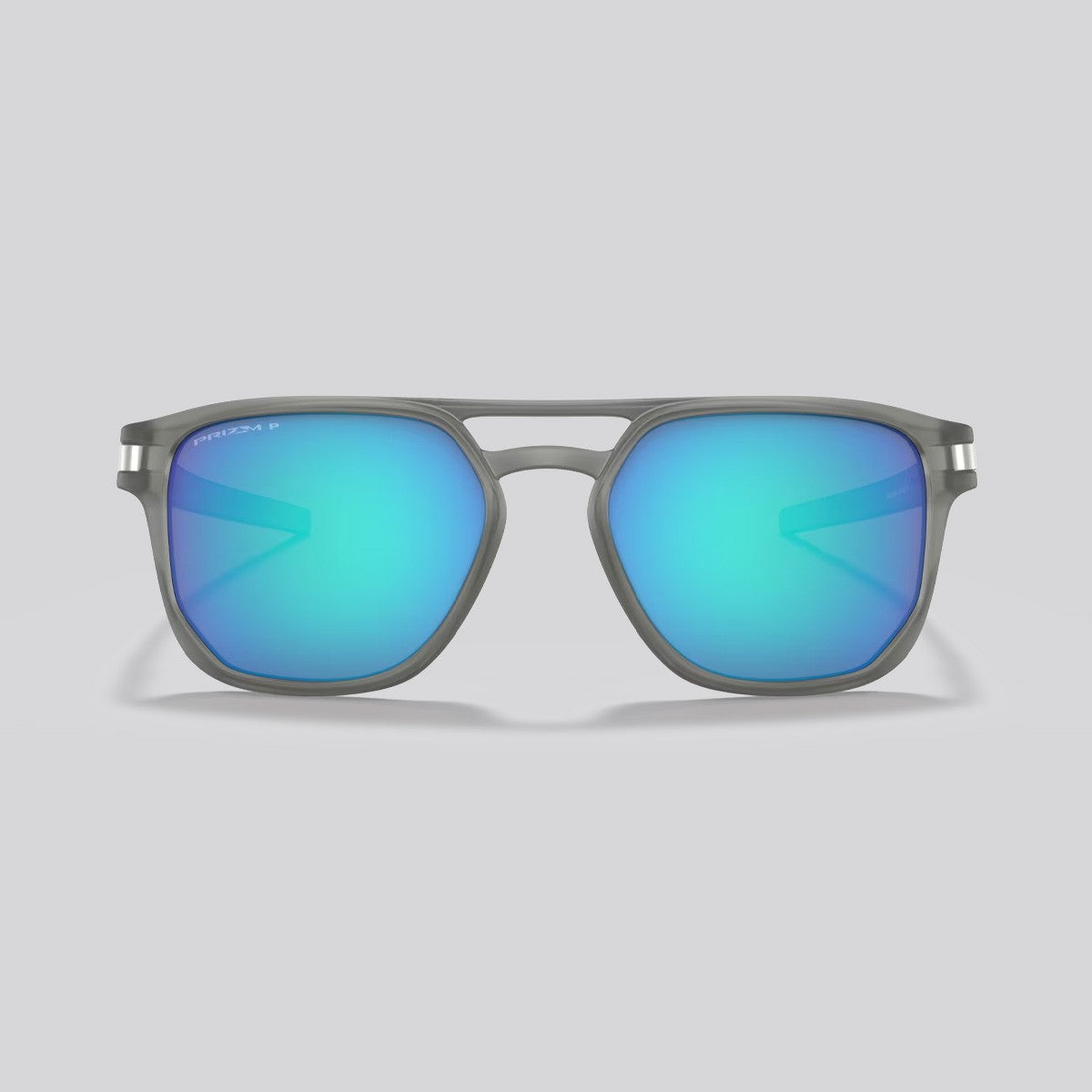 Lentes de Sol Oakley Latch Beta Matte Grey Ink / Prizm Sapphire Polarizado - vista 2