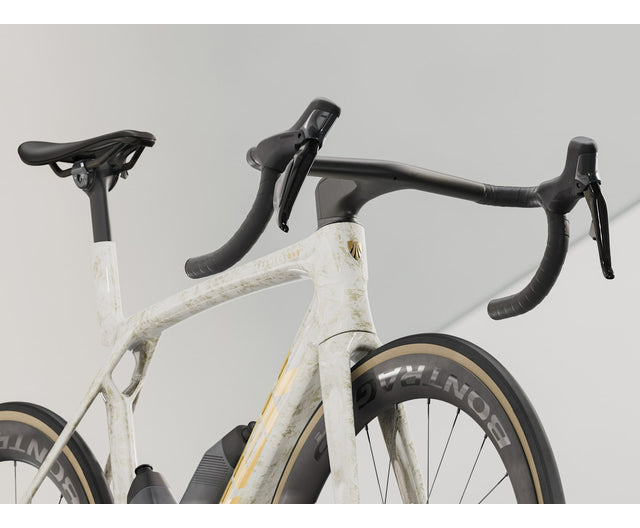 Bicicleta Ruta Trek Madone SLR 7 Gen 8 Blanca