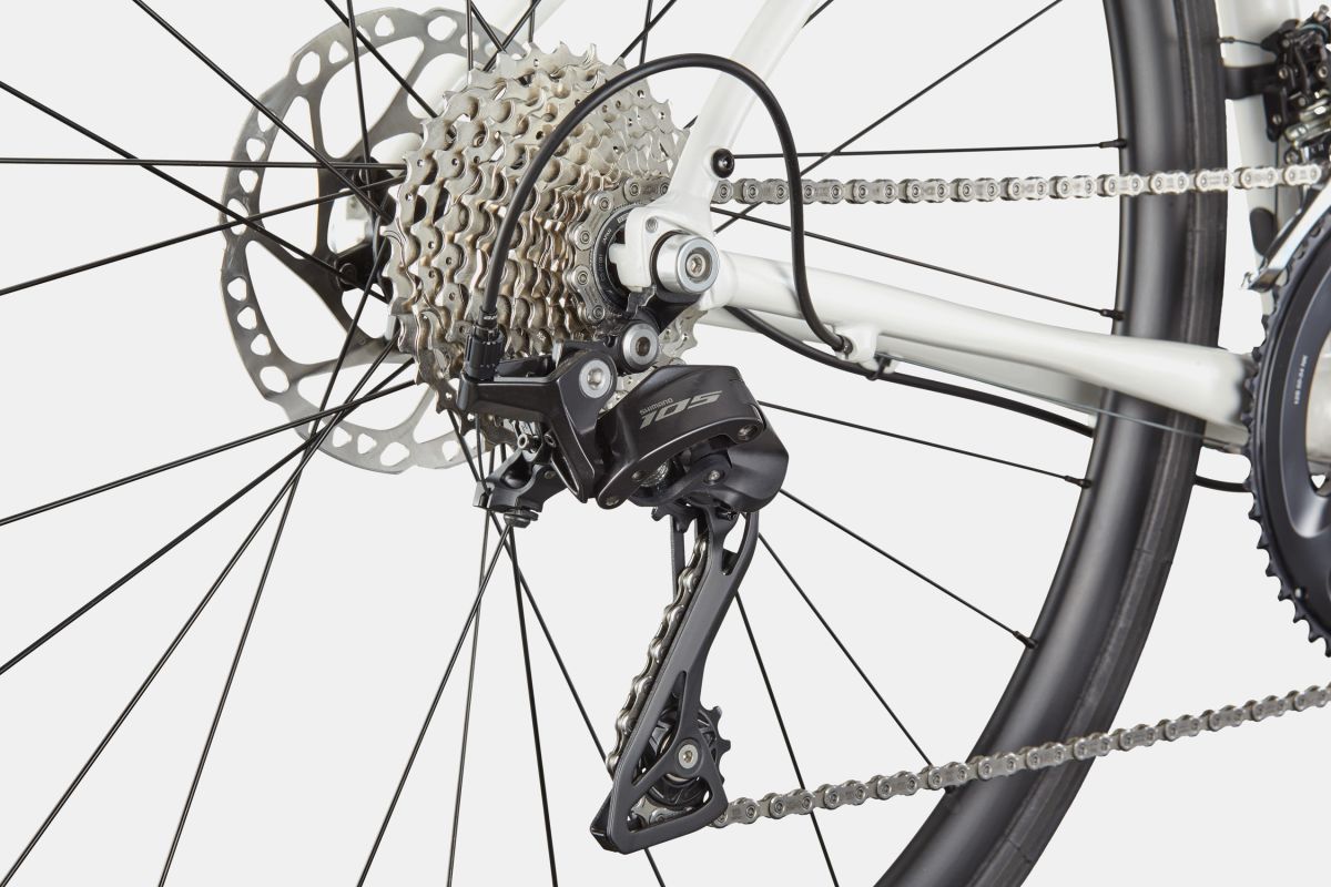 Bicicleta Ruta Cannondale 700 Synapse 1 Blanco