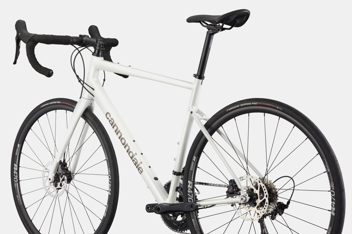 Bicicleta Ruta Cannondale 700 Synapse 1 Blanco