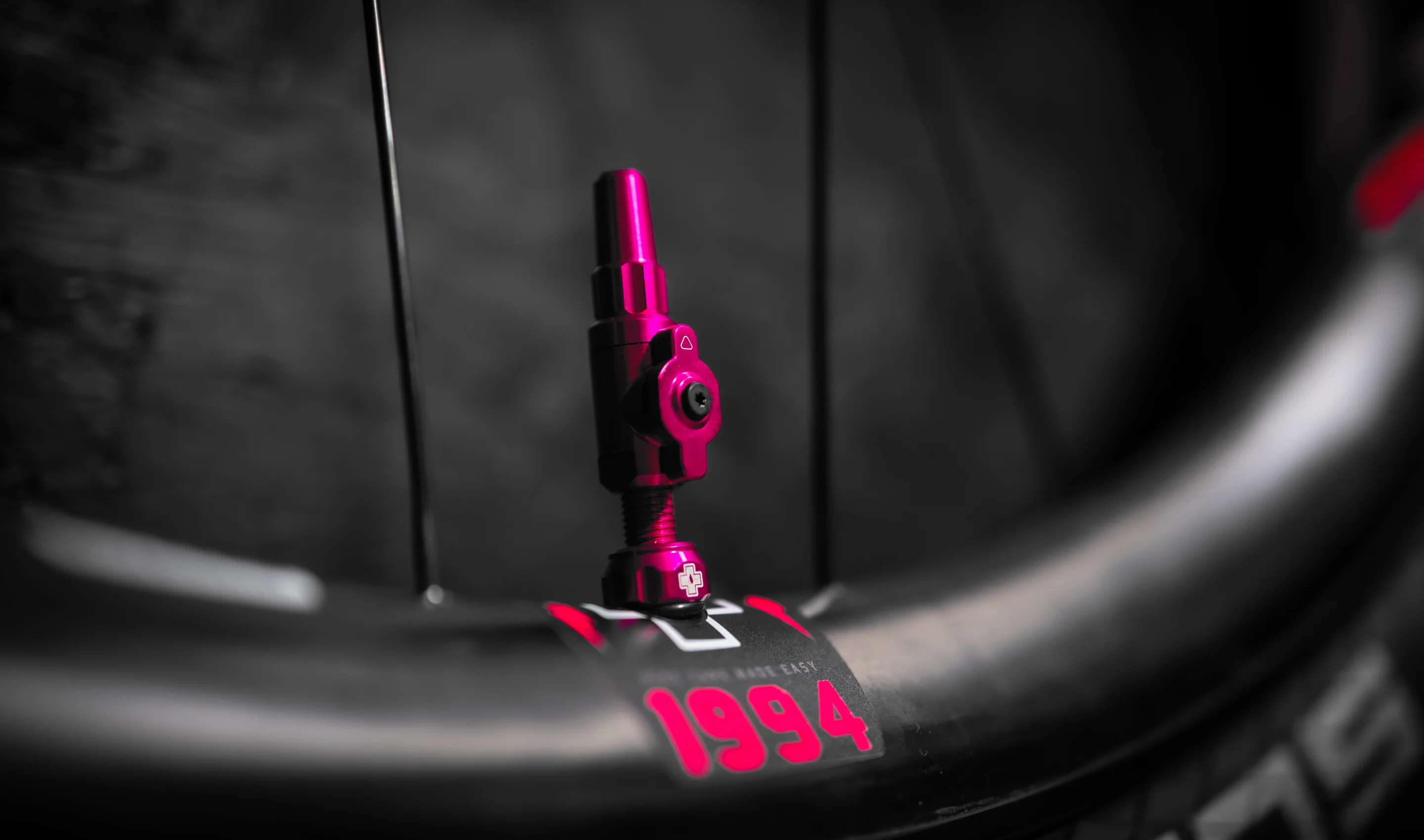 VALVULA TUBULAR BIG BORE LITE LARGE 45MM MUC-OFF - NEGRO
