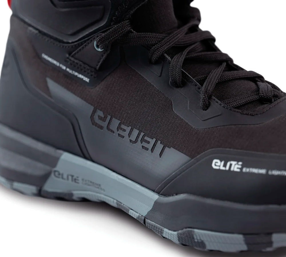 Zapato de moto urbana modelo Stratos WP E-Dry Black | Eleveit