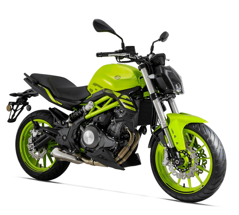 Motocicleta naked modelo 302-S verde 2024 | Benelli
