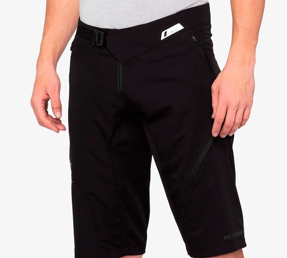 Short para MTB modelo Airmatic Black | 100 Percent