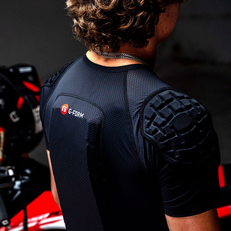Espaldera G-Form Mx360 Black - Rideshop