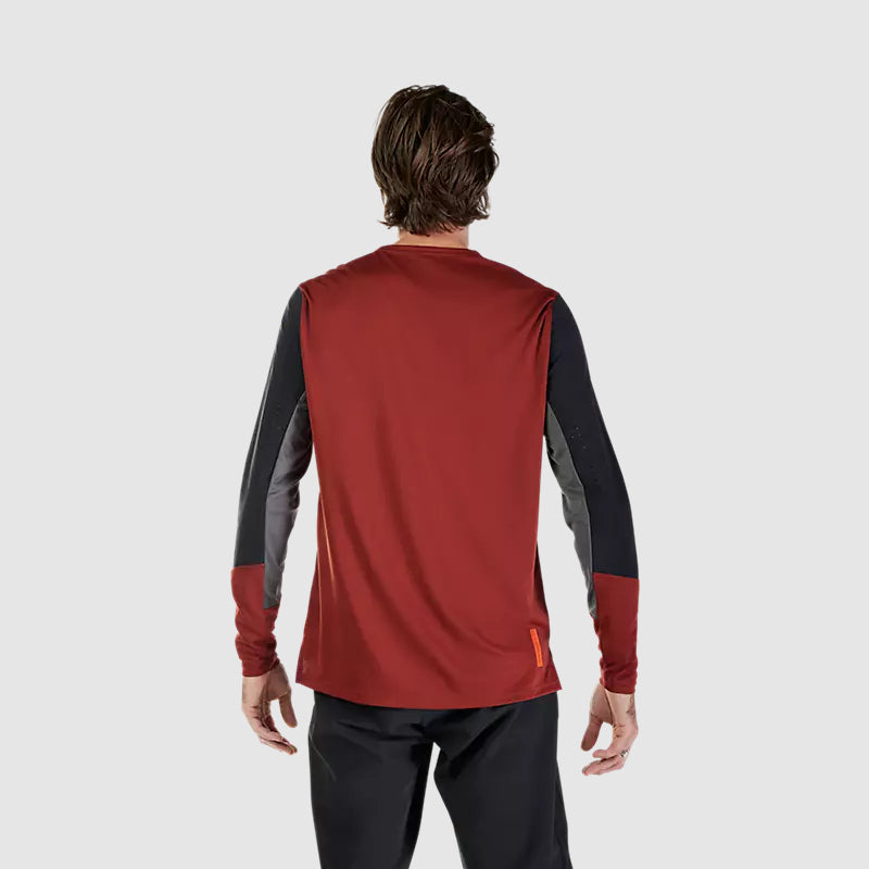 Polera Bicicleta Defend Manga Larga Marron Fox