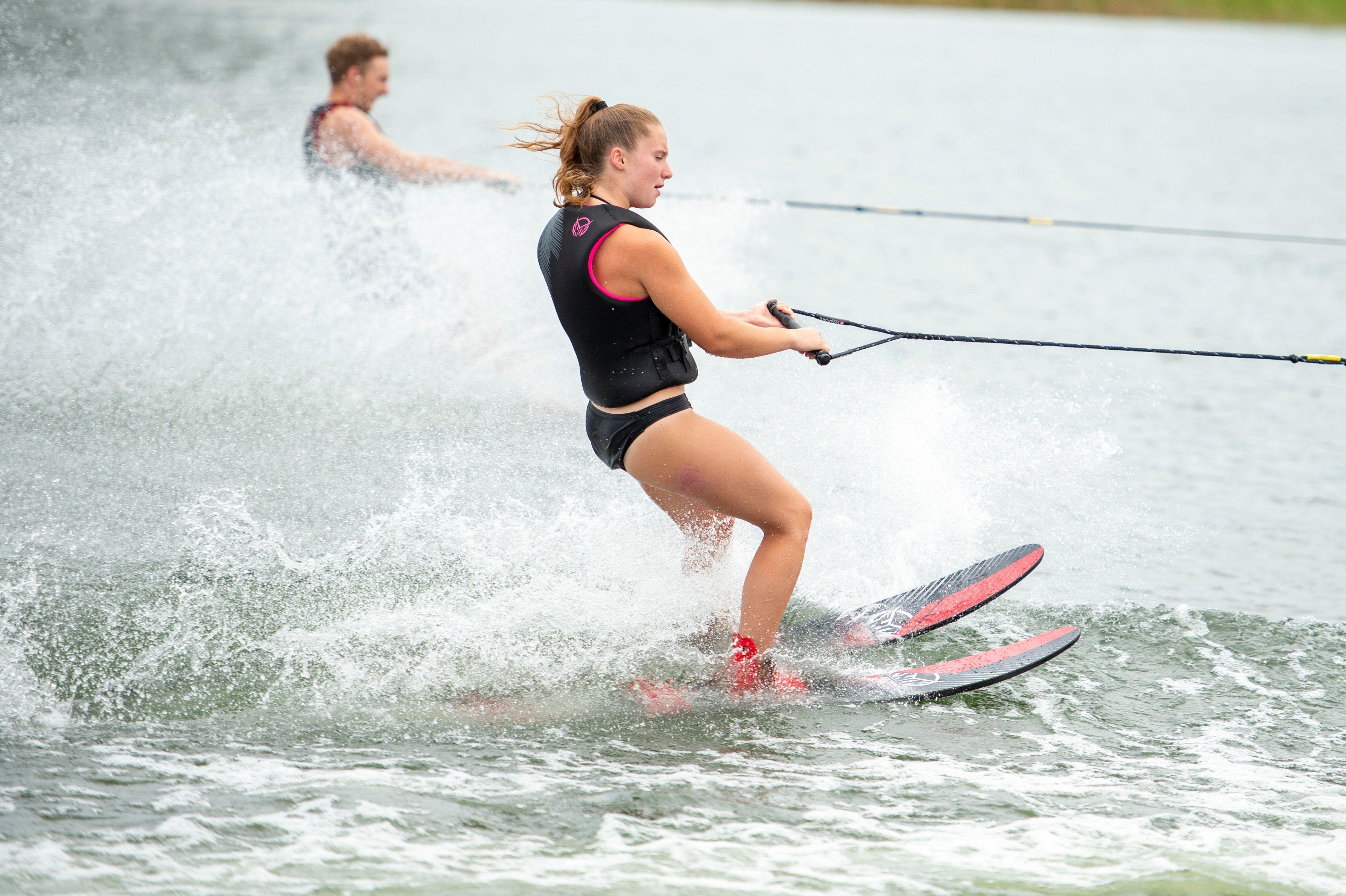 HO Par Ski Acuático Excel 63" Con Fijaciones