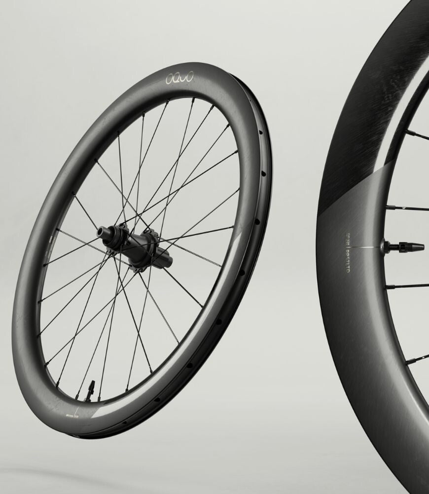 Rueda Ruta Oquo RP57 Shimano HG Negra Par