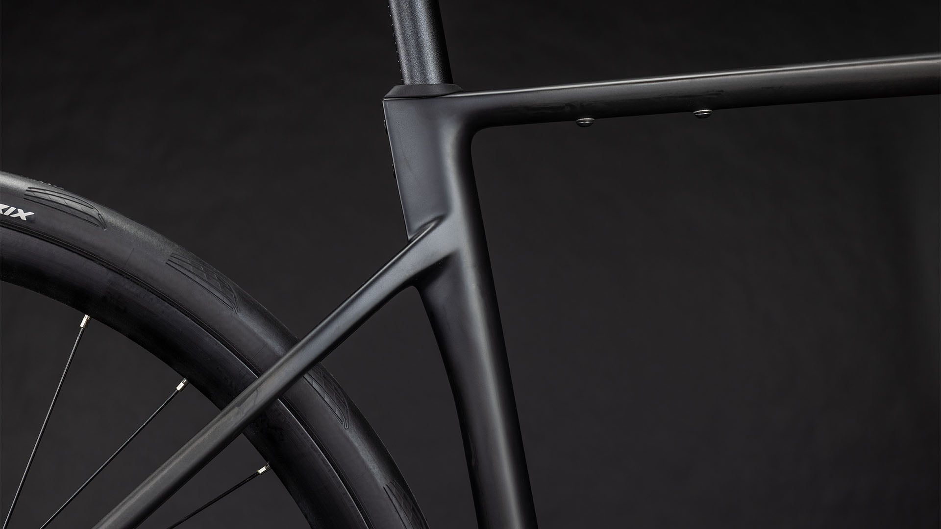 Bicicleta Ruta Cube Attain C:62 Race Blackline