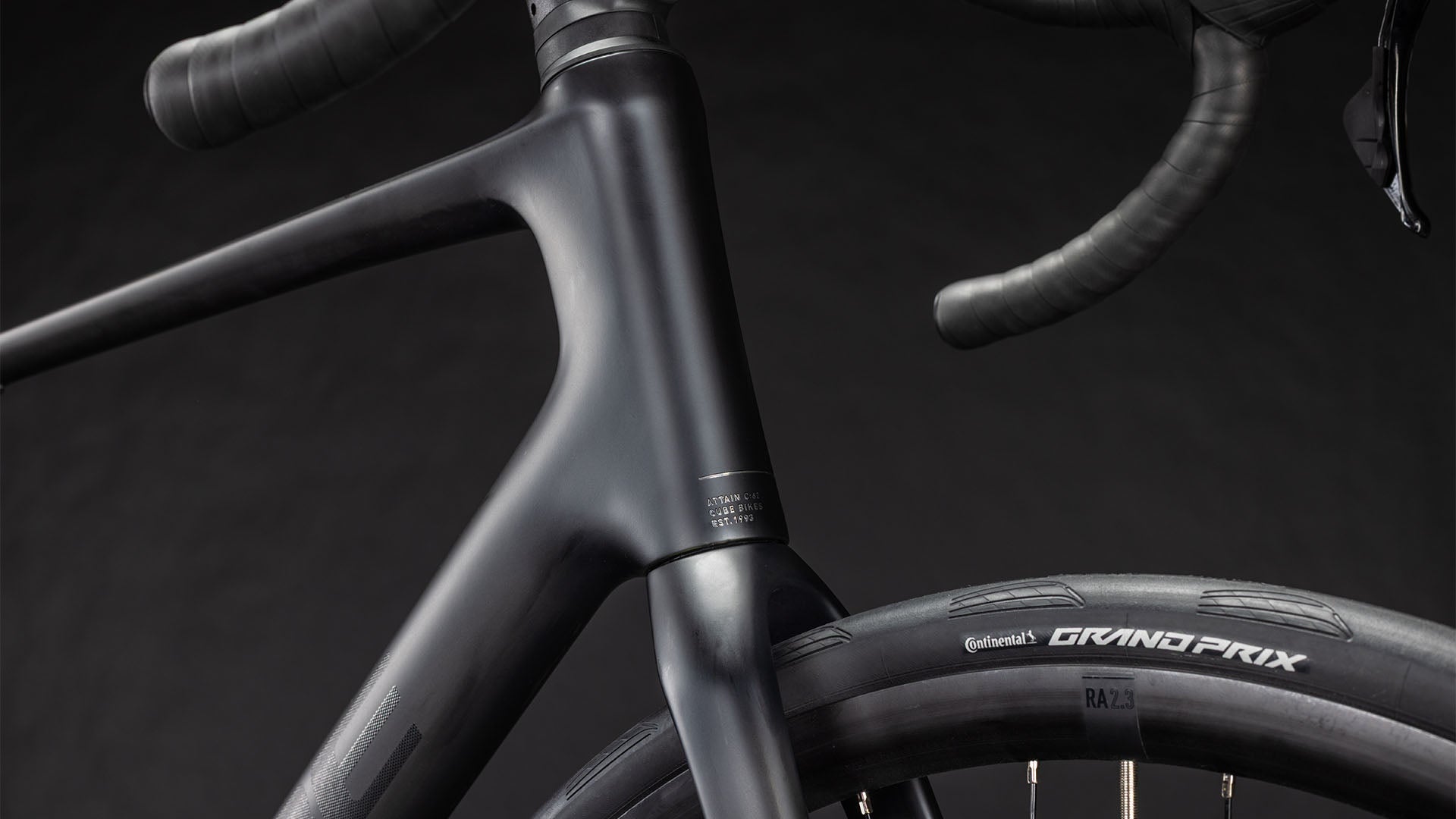 Bicicleta Ruta Cube Attain C:62 Race blackline