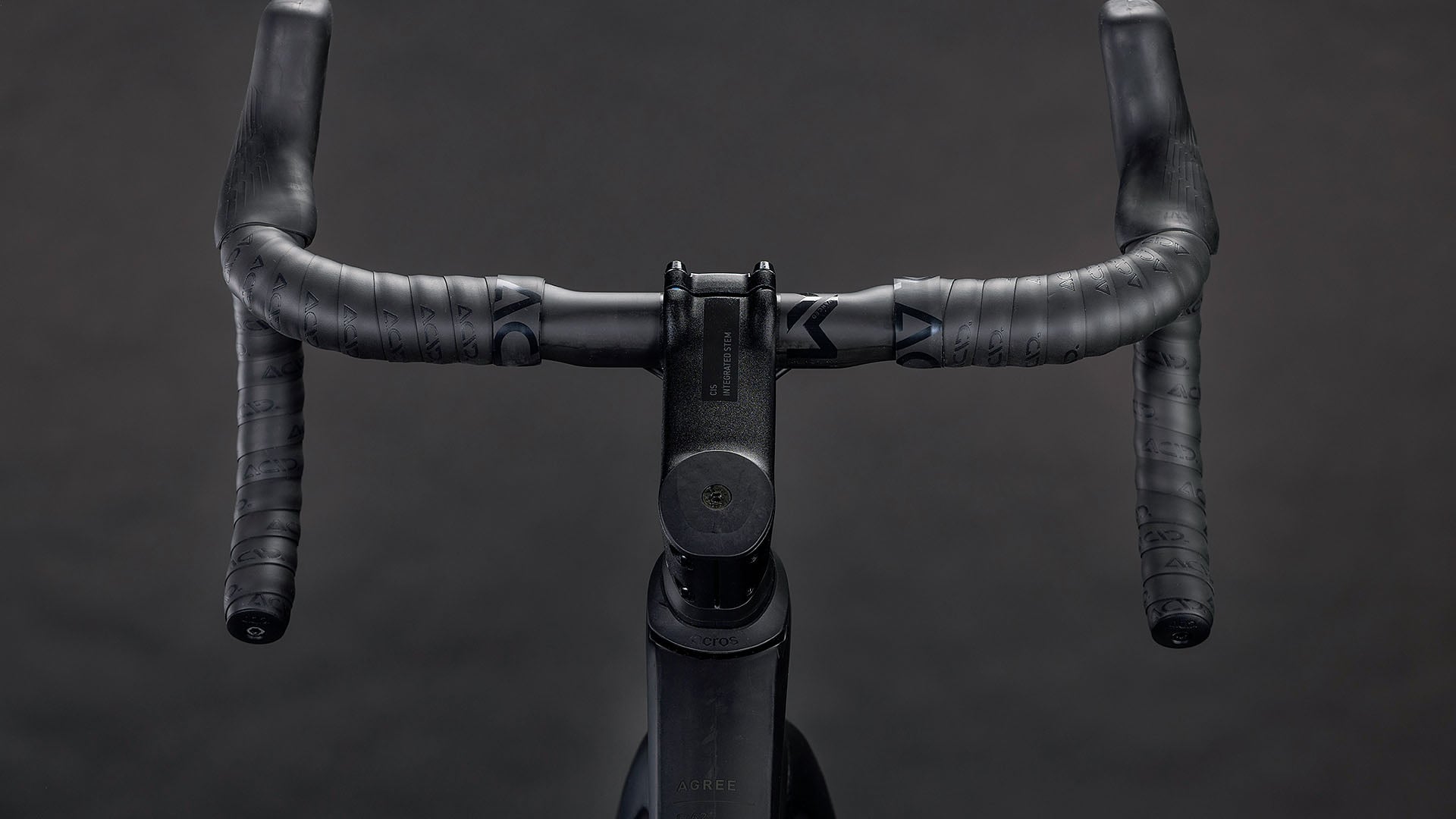 Bicicleta Cube Agree C:62 Pro Blackline | Preventa - Entrega Julio 2026