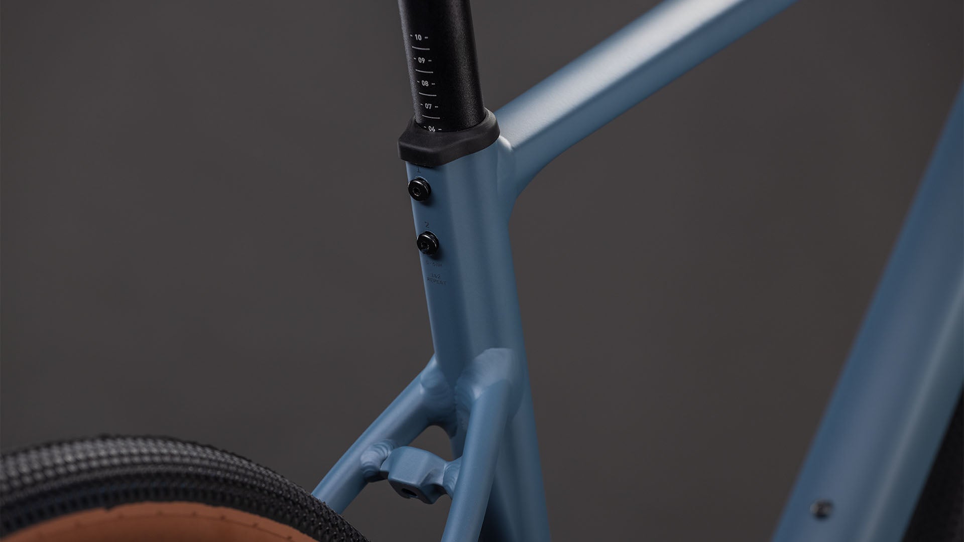 Bicicleta Ruta Cube Nuroad Pro Whale´n´Reflex