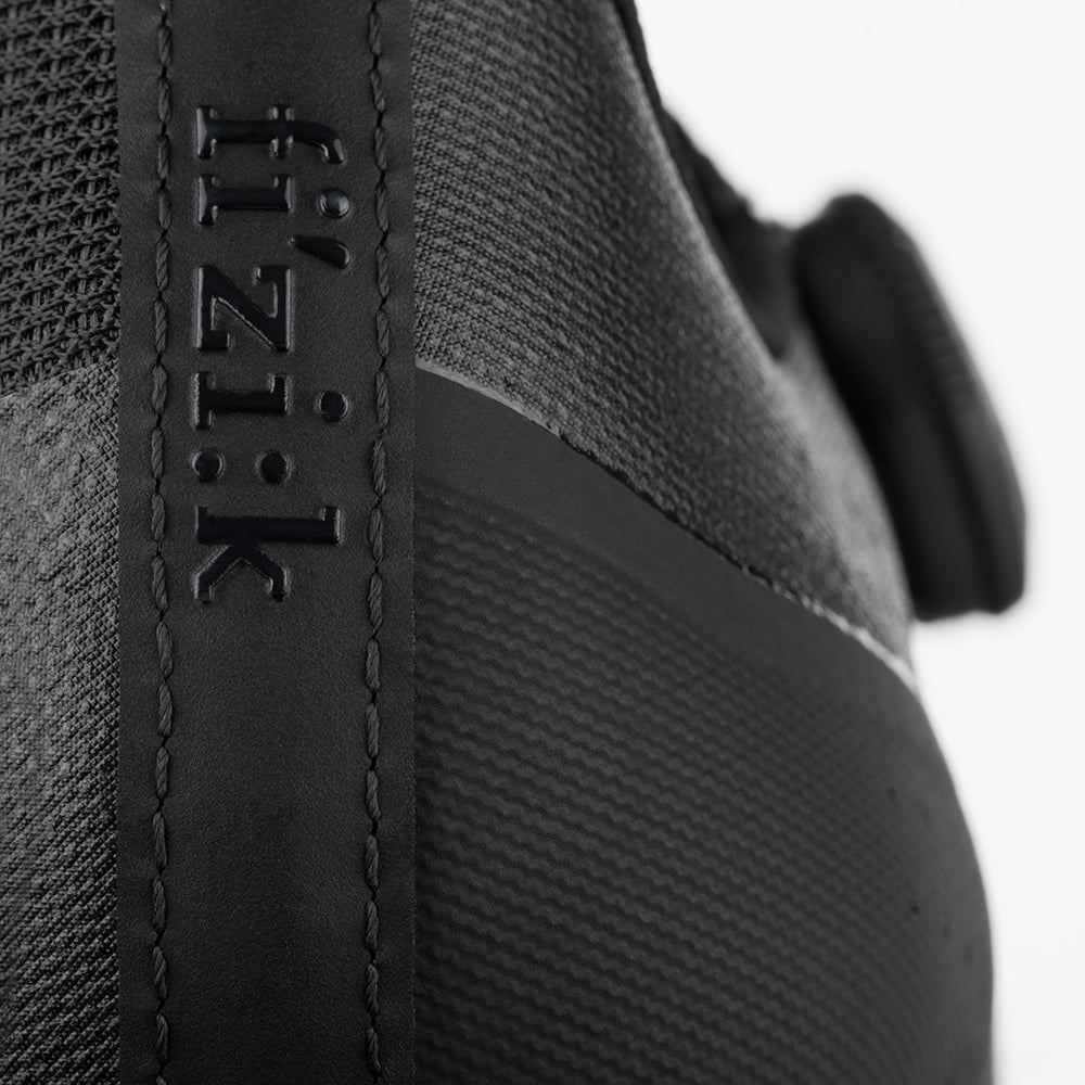 FIZIK Zapatillas de Bicicleta Overcurve R4 Wide | Negro - Rideshop