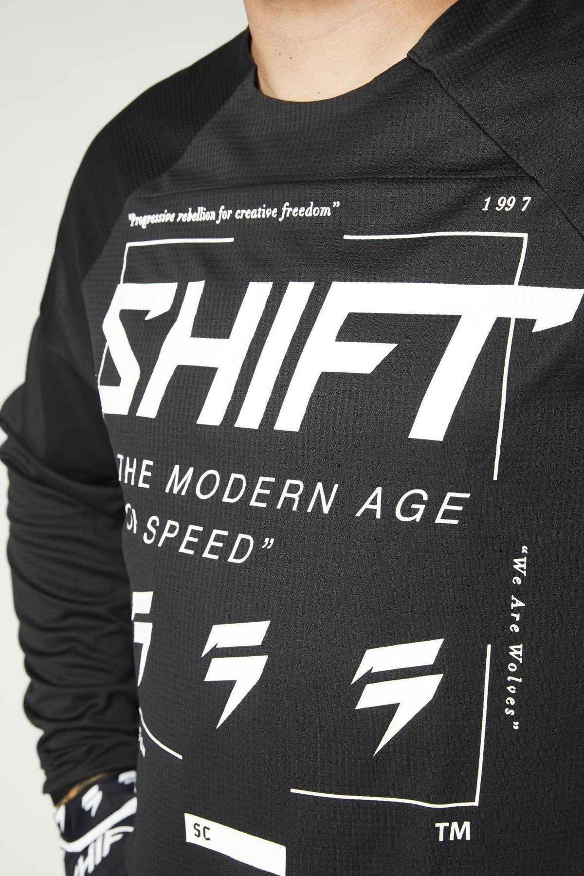 Polera Moto Whit3 Label Bliss Negro/Blanco Shift - Rideshop