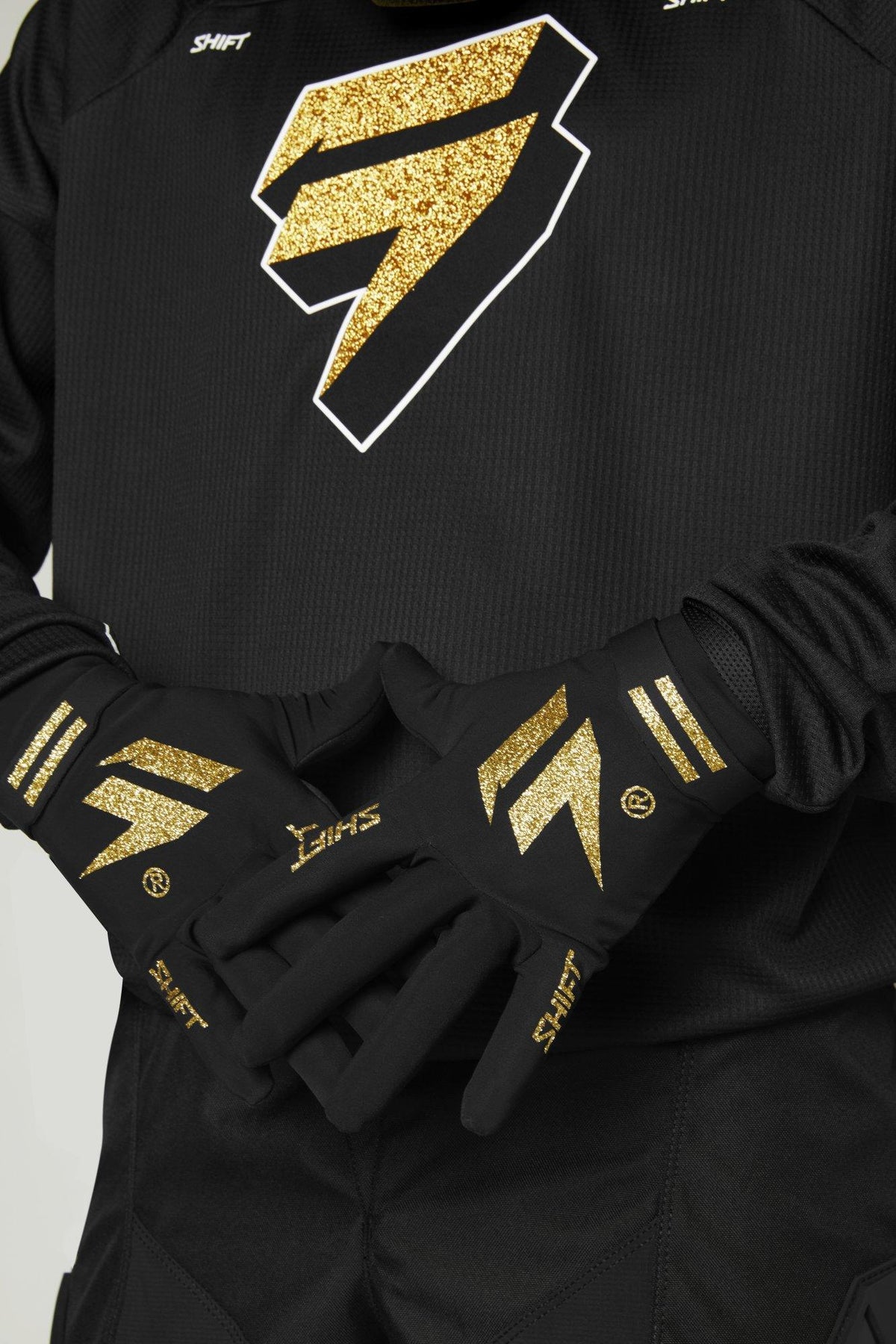 Polera Moto Whit3 Label Blak Negro/Dorado Shift - Rideshop