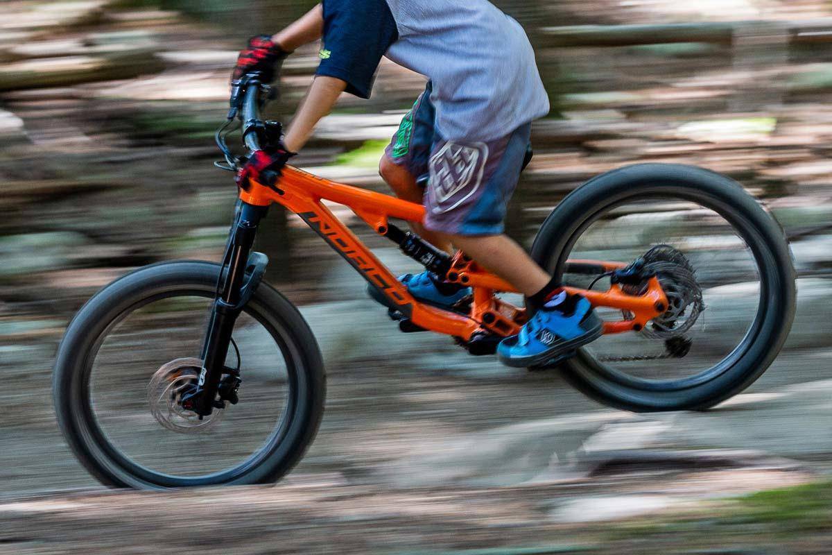 Bicicleta Niño Fluid 4.2 FS Mountain 24" Gris Norco-Rideshop