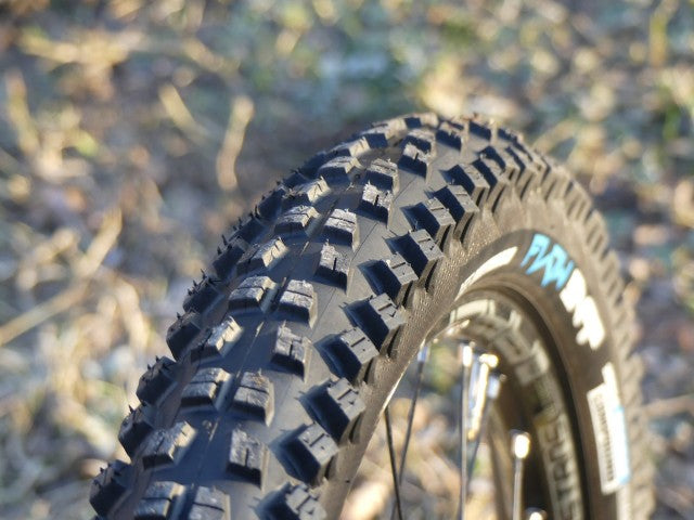 Kenda Neumático Hellkat 27.5X2.80 EMC - Rideshop
