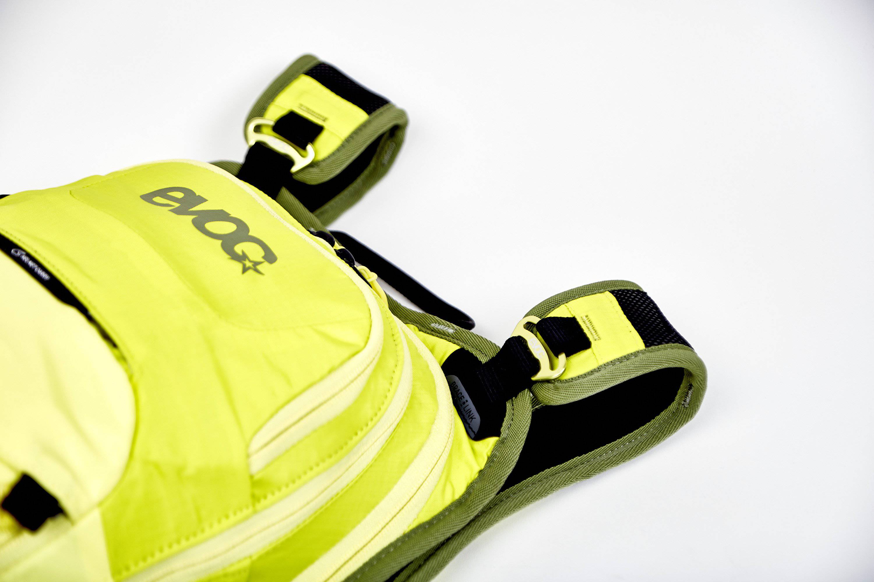 Mochila Bicicleta Stage12L Sulphur-Yellow-Olive Evoc - Rideshop