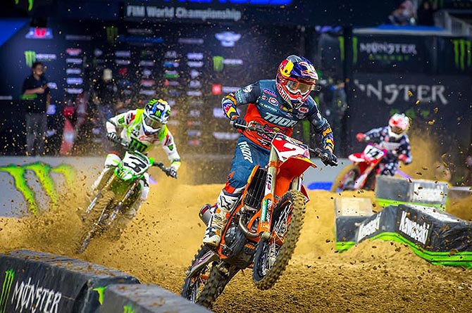 WEBB SE ACERCA AL TÍTULO DEL AMA SX TRAS LLEVARSE LA TRIPLE CORONA EN HOUSTON - Rideshop