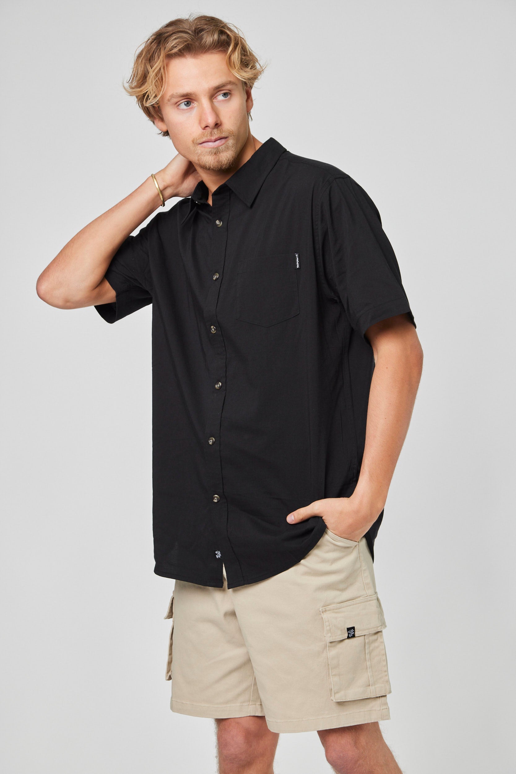 Camisa Solid Negra