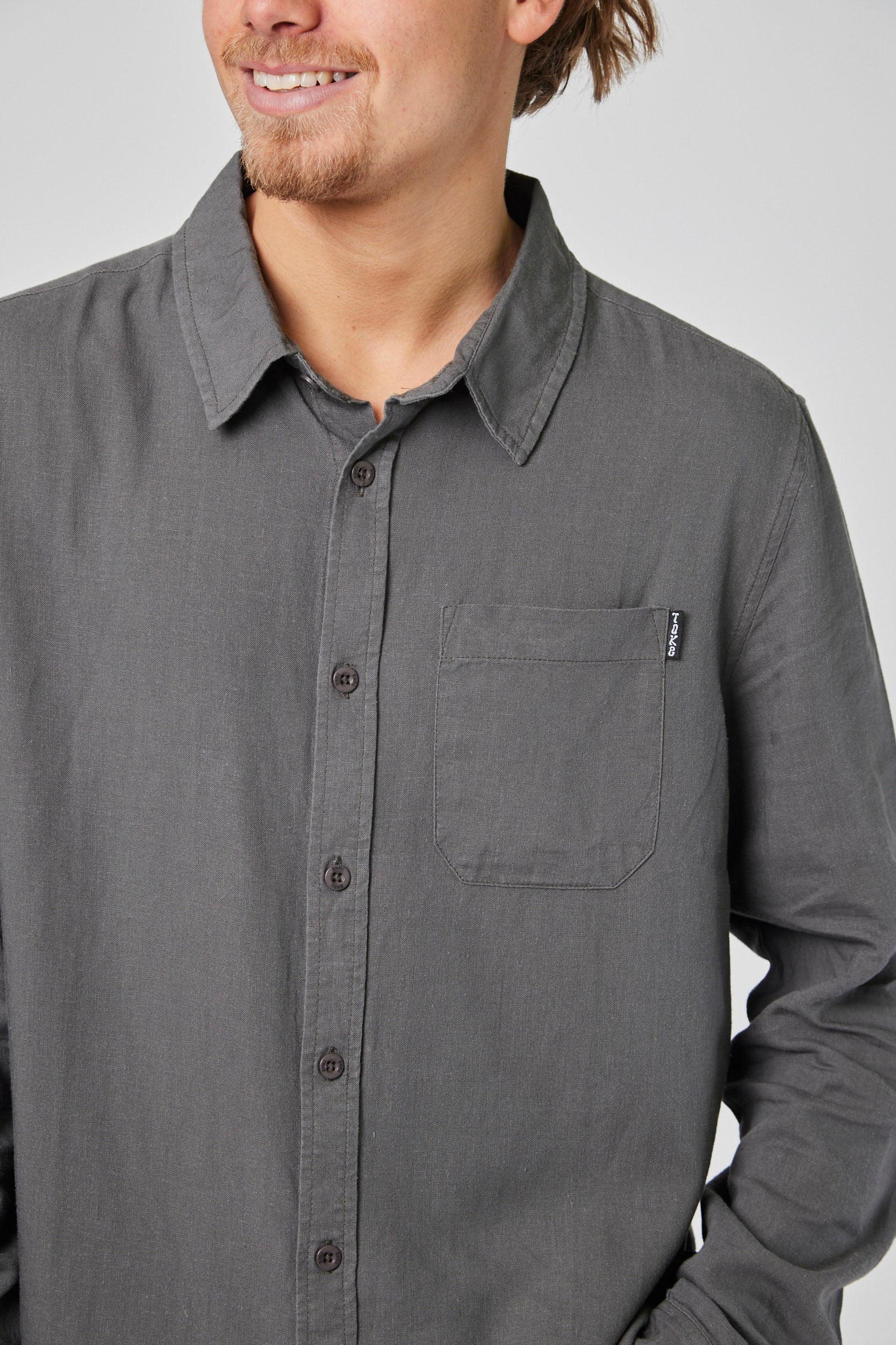 Camisa Gris Hombre Clutch