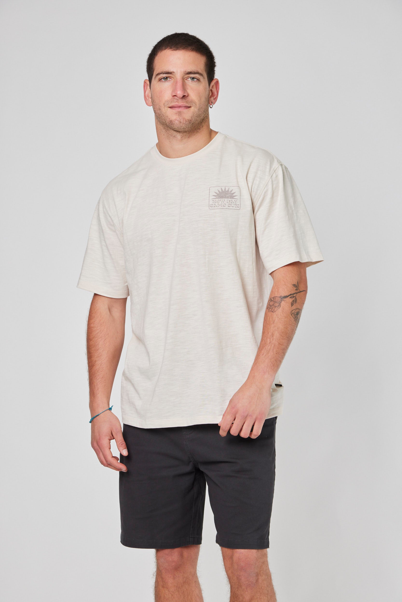 Polera Blanca Hombre Manga Corta Sunday