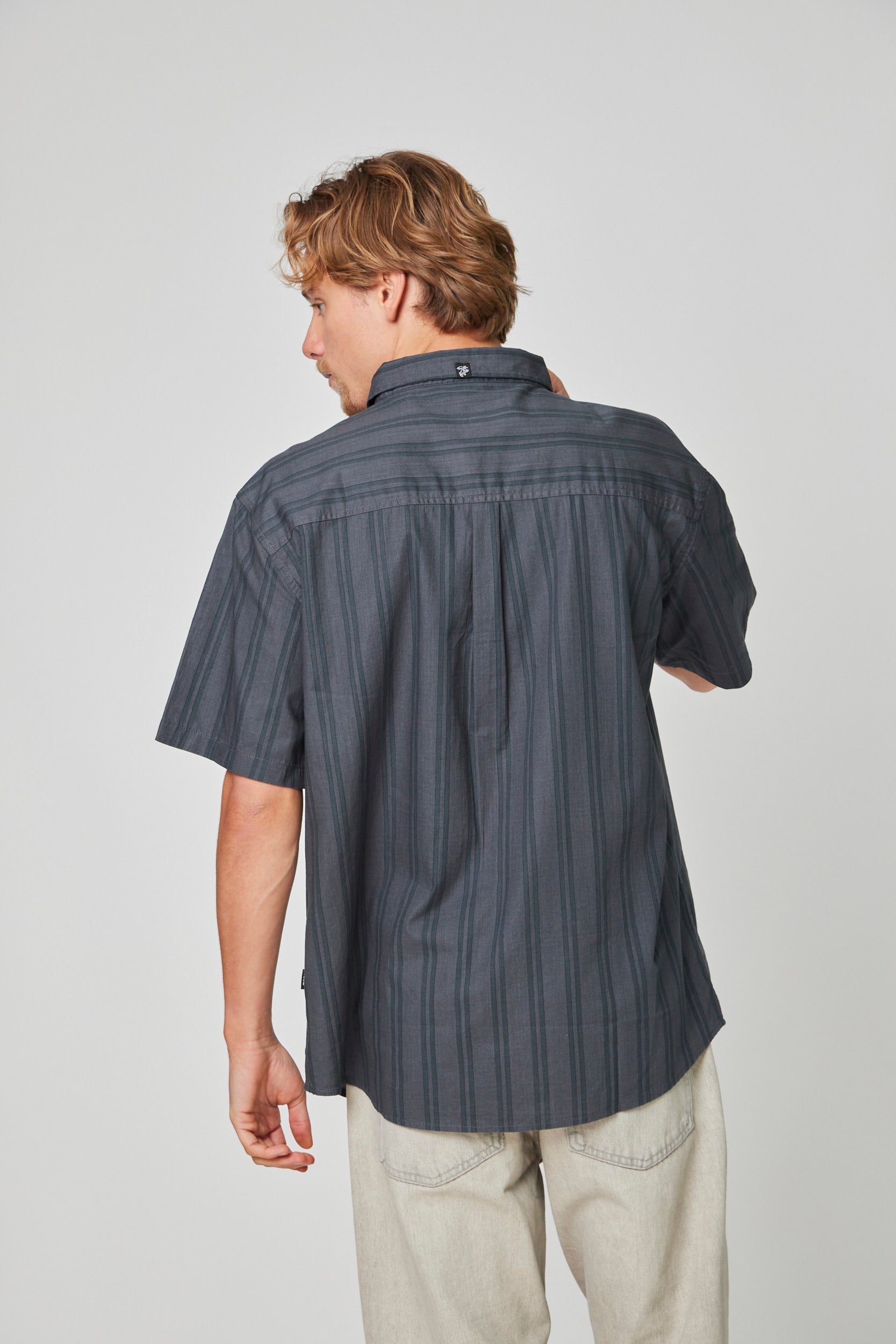Camisa Quarter Gris