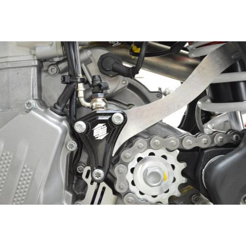 EE - Protector bomba embrague KTM