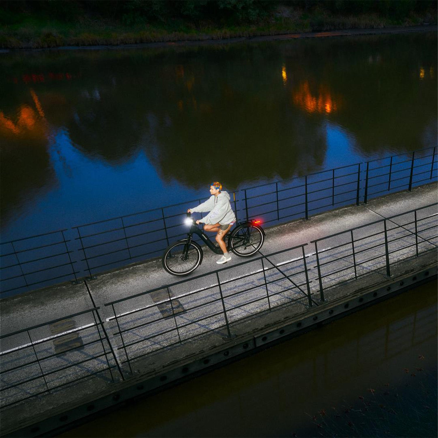 Luz Delantera Knog Bicicleta Electrica Blinder E 900