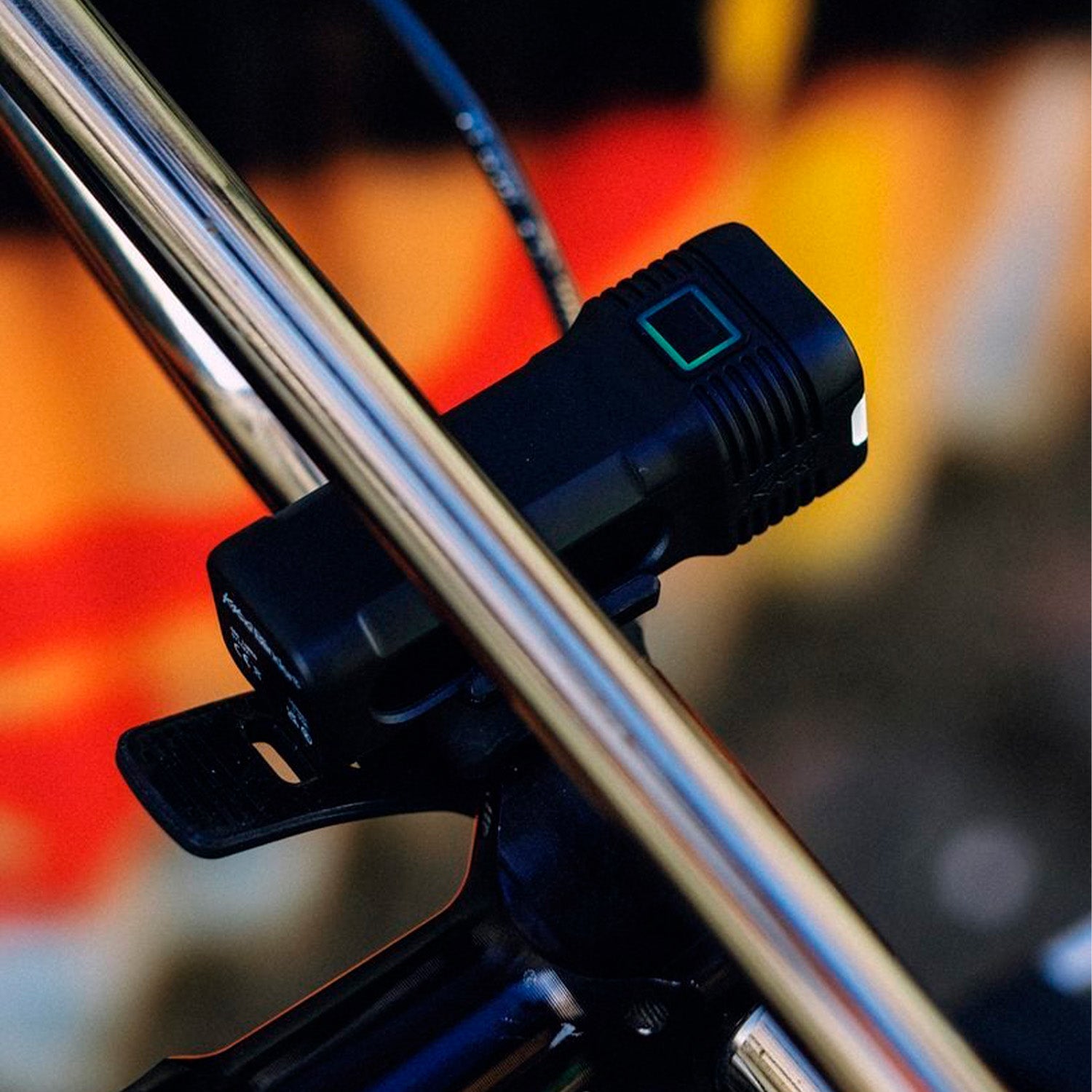 Luz Trasera Knog Bicicleta Blinder Pro 400 LM + Plus 20 LM