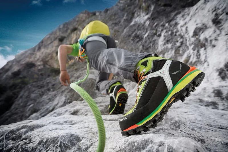 Bota Salewa Cóndor Evo GTX Black-Cactus