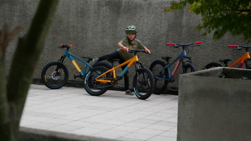 Dominate Bicicleta Kids Aro 20" - Pearl Titan Orange