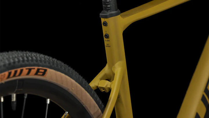 Bicicleta Cube Nuroad Ex Caramel Negro | PREVENTA - ENTREGA DESDE 20 DE ABRIL