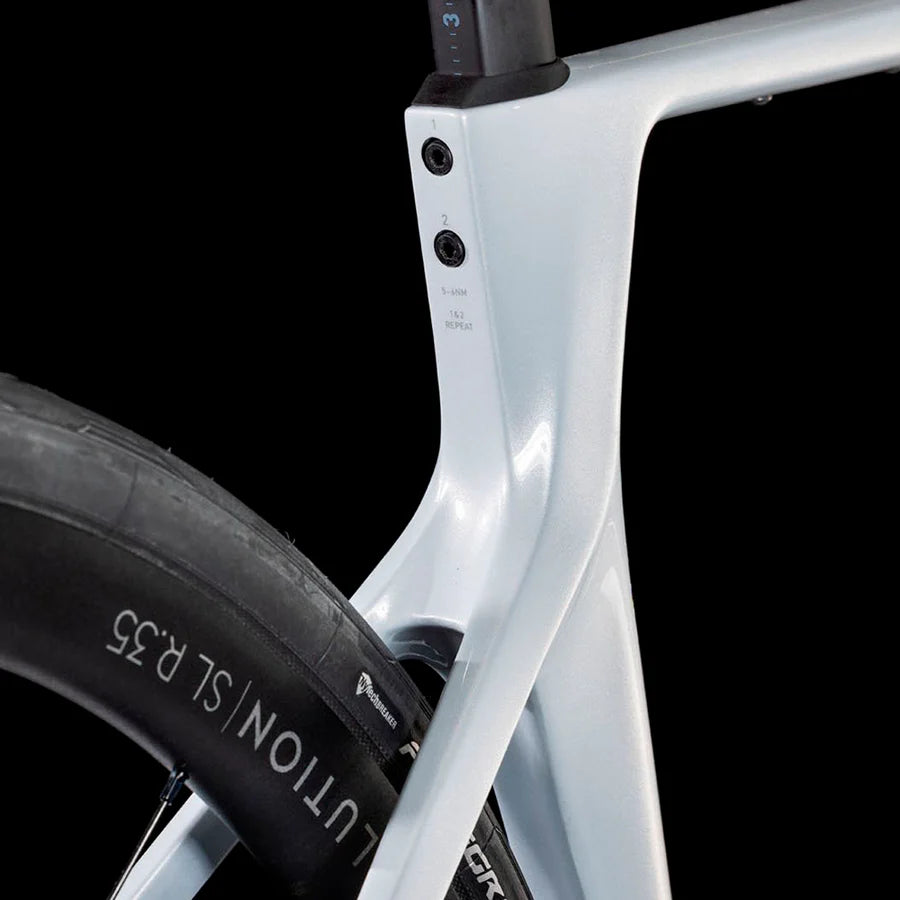 Bicicleta Ruta Cube Agree C:62 ONE foggrey´n´grey