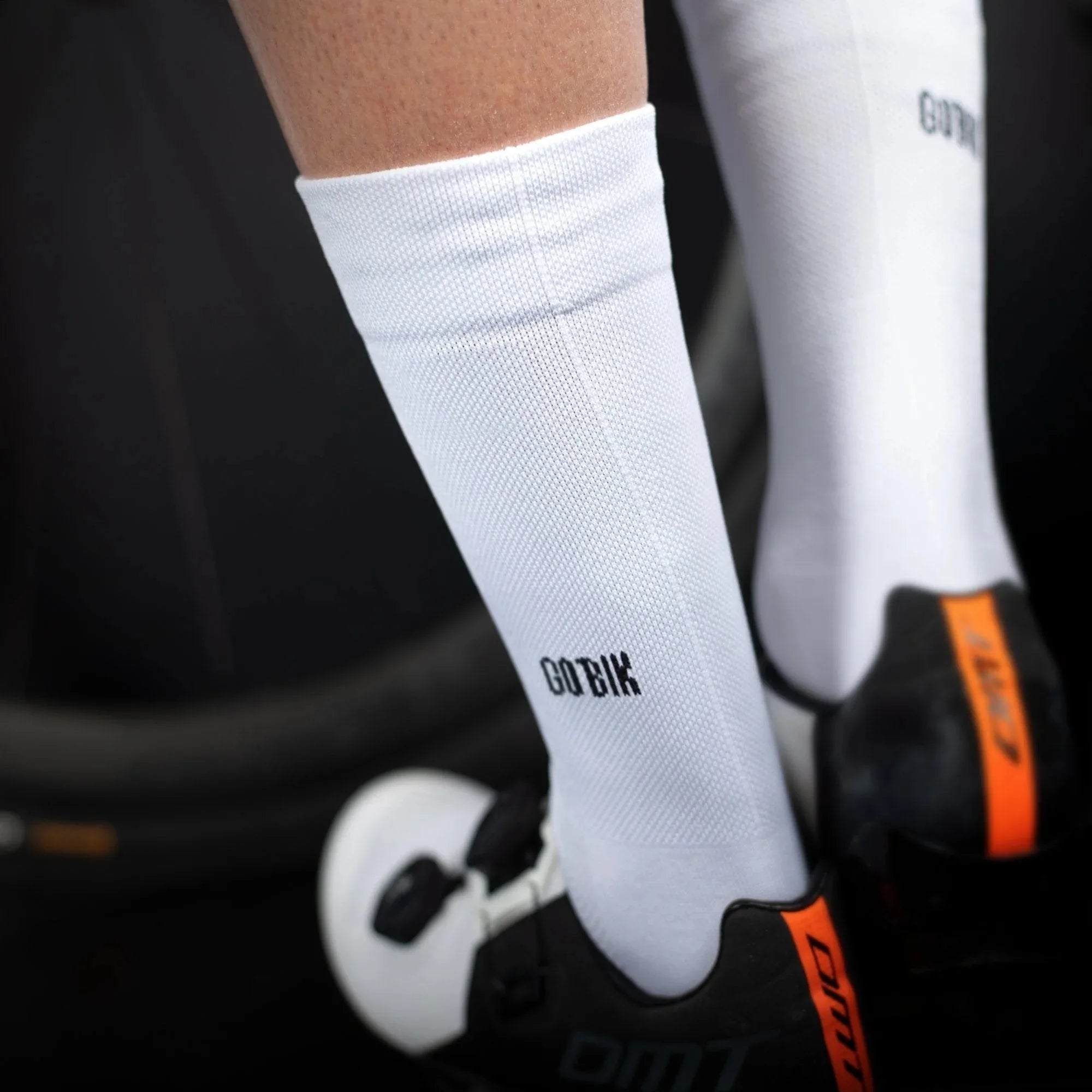 Calcetines Gobik Iro 2.0 Unisex White Logo