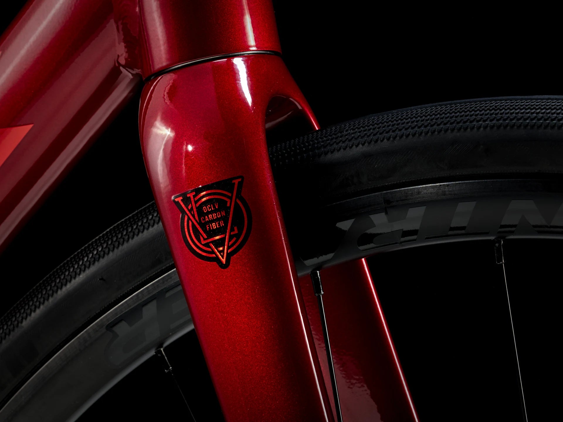 Bicicleta Ruta Trek Domane AL 2 Rojo 4ta Gen