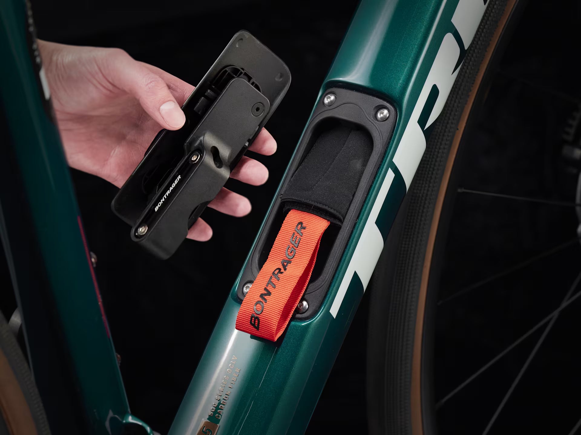 Bicicleta Ruta Trek Domane SL 5 Dark Aquatic 4ta Gen