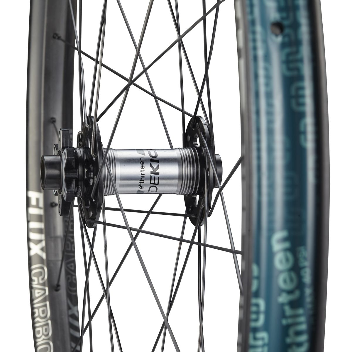 Rueda E13 Grappler Sidekick Flux Enduro 29 30mm 28H 15x110mm Disco 6P Carbono