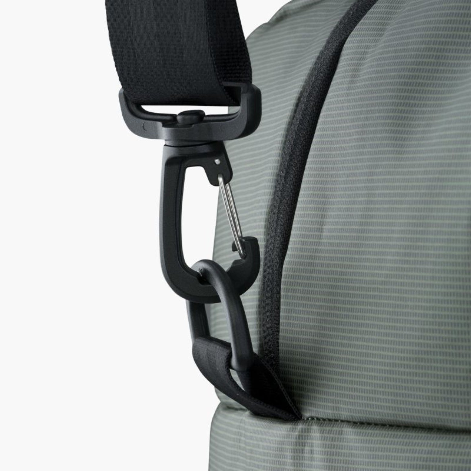 Bolso Evoc Weekender 40L Oliva Oscuro Negro