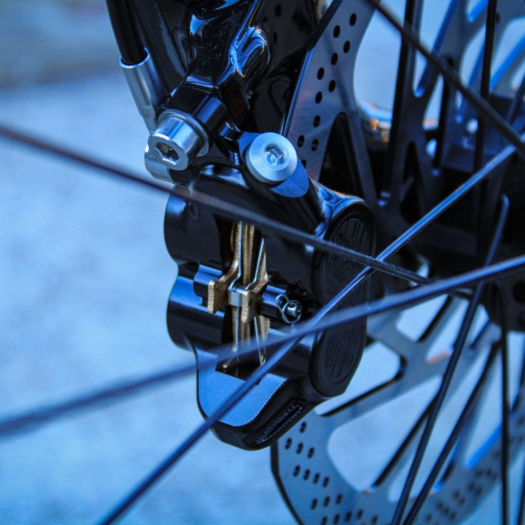 Set de Frenos Lewis AE Black 4 pistones